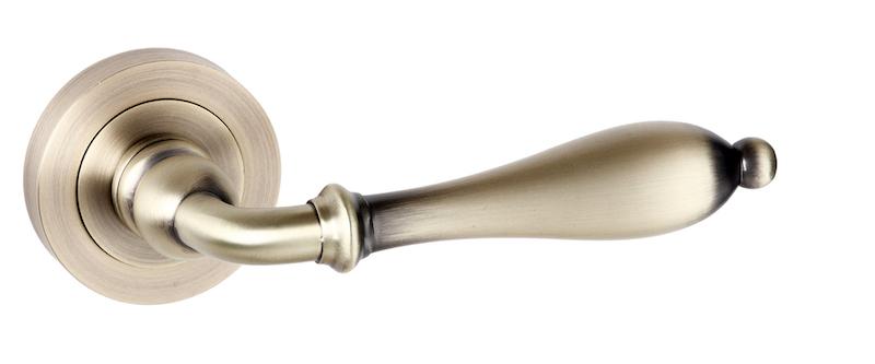 Old English Wrexham Lever on Round Rose - Matt Antique Brass