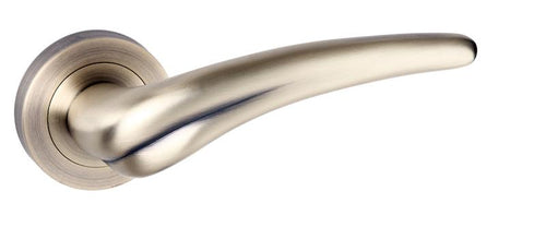 Old English York Lever on Round Rose - Matt Antique Brass