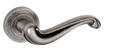 Old English Colchester Lever on Round Rose - Distressed Silver