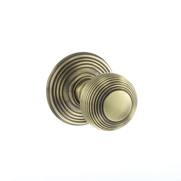 Old English Ripon Solid Brass Reeded Mortice Knob on Concealed Fix Rose - Antique Brass