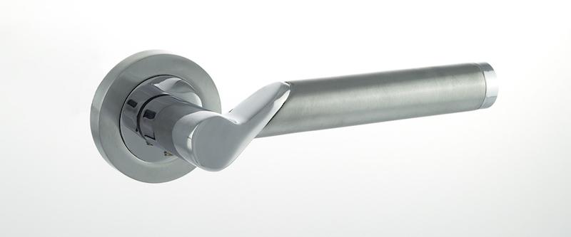 STATUS Hawaii Lever on Round Rose - Satin Chrome/Polished Chrome